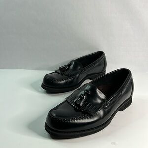 leather tassel loafers.
Rockport DMX Comfort, Men's Rockport hand-sewn black.